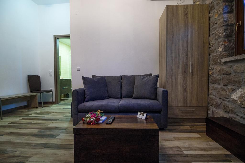 Avgonima All Seasons Hotel Dış mekan fotoğraf